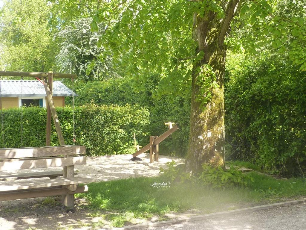 Hotel Camping Pommiers des Trois Pays à Licques Extérieur photo